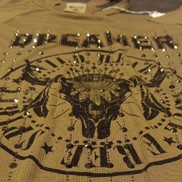 NEW!! Vocal Dreamer Free Spirit Graphic Tee in Brown With Rhinestone Accents - Picture 10 of 11